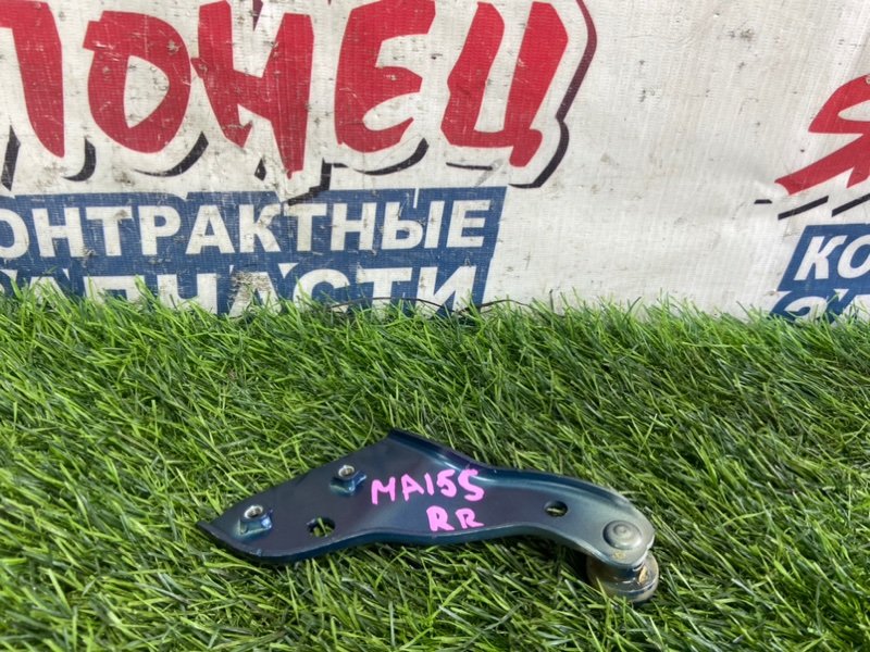 Ролик раздвижной двери SUZUKI SOLIO MA15S K12B задний правый (б/у)