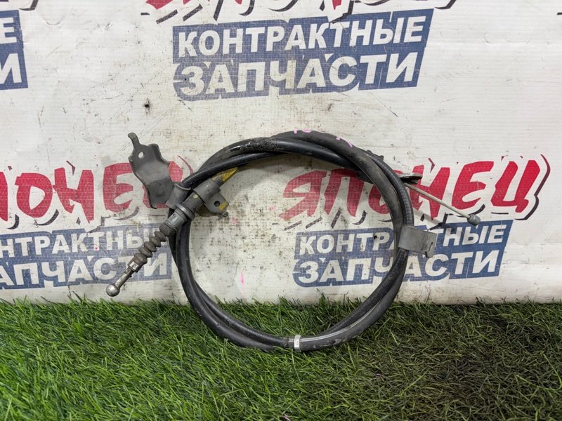 Тросик ручника TOYOTA RACTIS NCP100 1NZ-FE правый (б/у)
