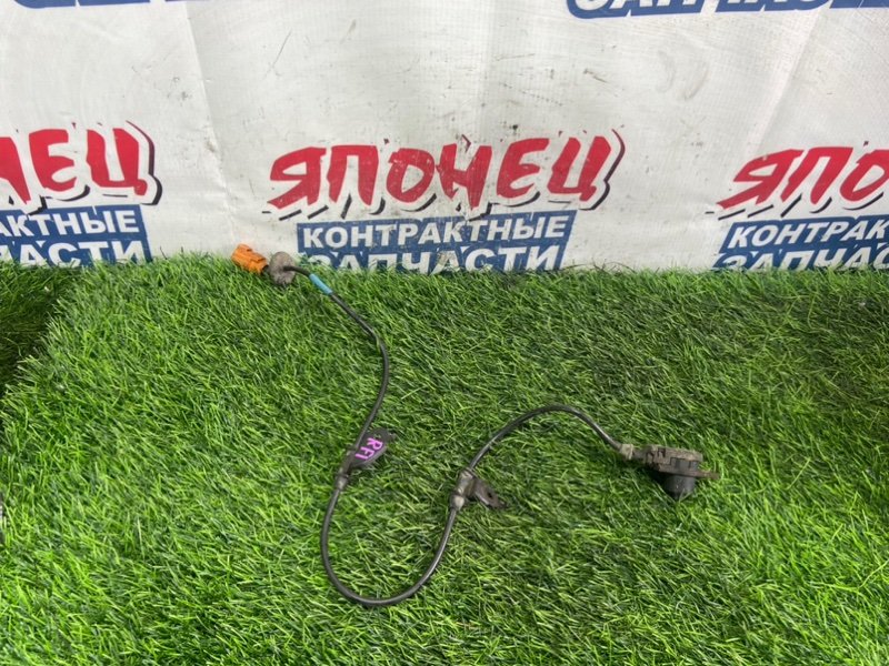 Датчик abs HONDA STEPWGN RF1 B20B передний правый (б/у)