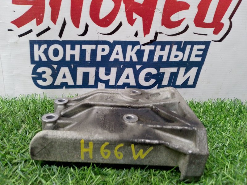 Кронштейн компрессора кондиционера MITSUBISHI PAJERO IO H66W 4G93 (б/у)