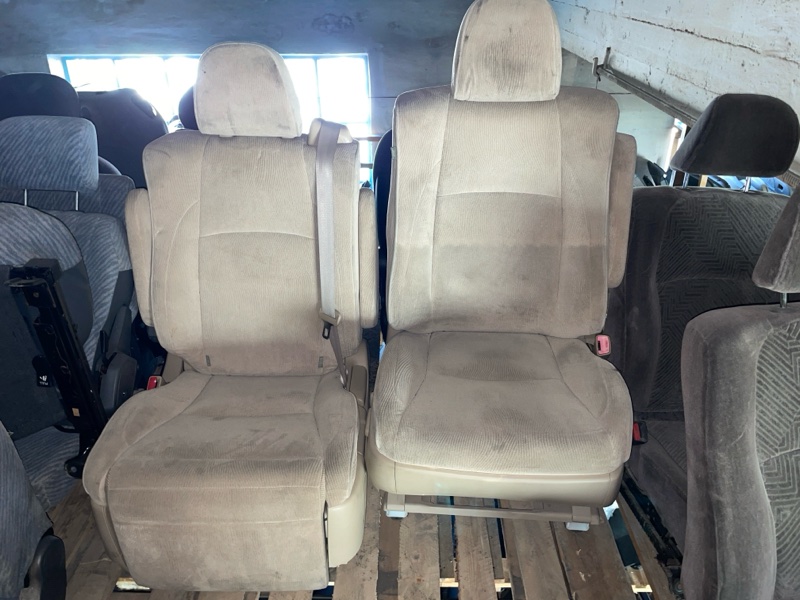 Сиденье TOYOTA ALPHARD GGH20 2GR-FE переднее (б/у)