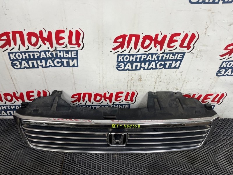 Решетка радиатора HONDA STEPWGN RF1 B20B 2000 (б/у)