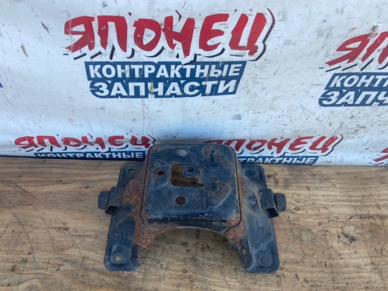 Крепление запасного колеса MITSUBISHI PAJERO IO H77W 4G94 (б/у)