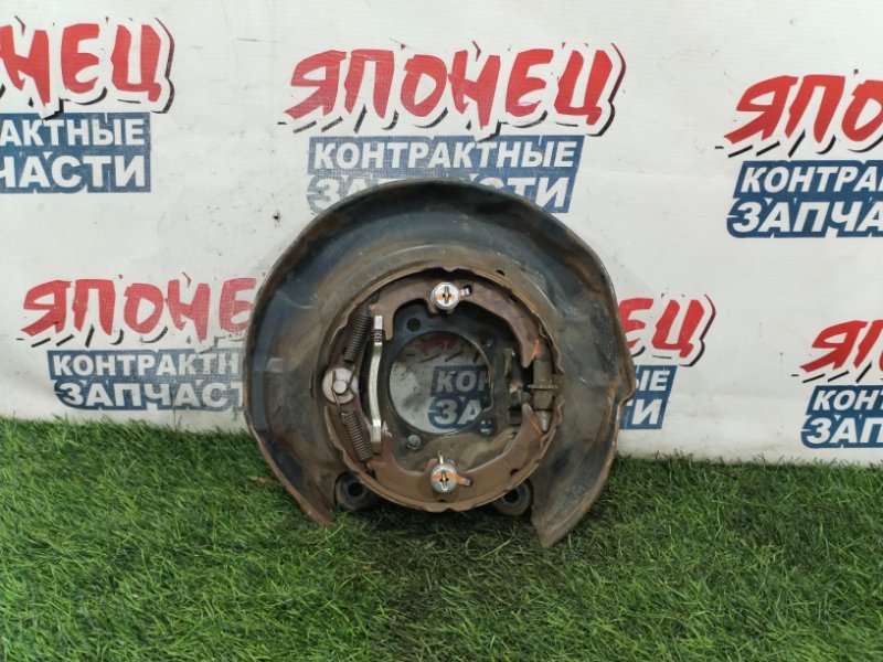 Механизм стояночного тормоза TOYOTA VOXY ZRR70 3ZR-FAE задний правый (б/у)