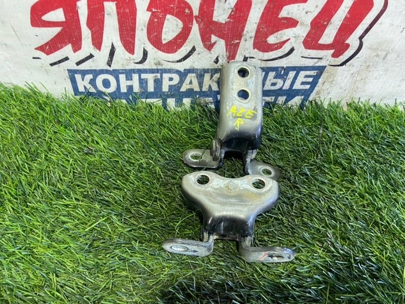 Петля двери TOYOTA BLADE AZE156 2AZ-FE передняя правая (б/у)