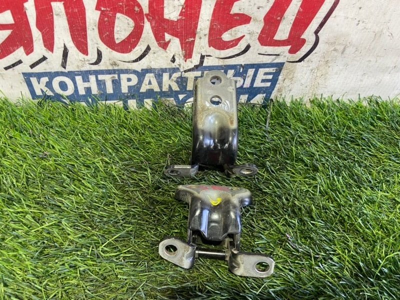 Петля двери SUBARU FORESTER SH5 EJ205 задняя правая (б/у)