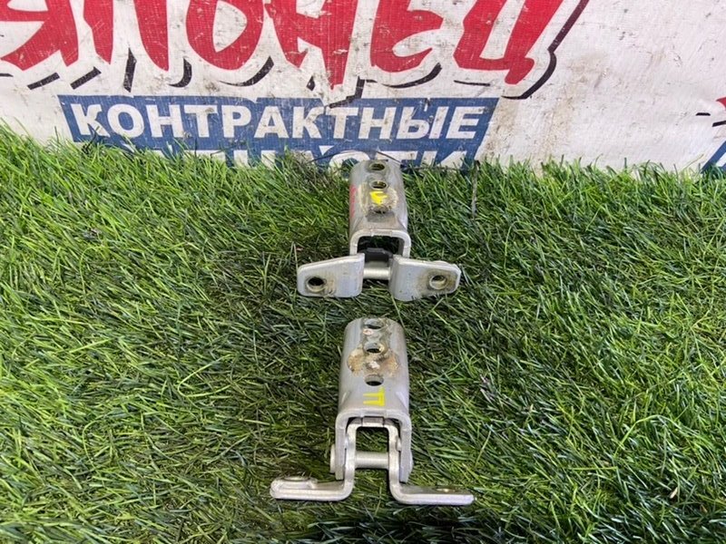 Петля двери MITSUBISHI PAJERO V65W 6G74 передняя (б/у)