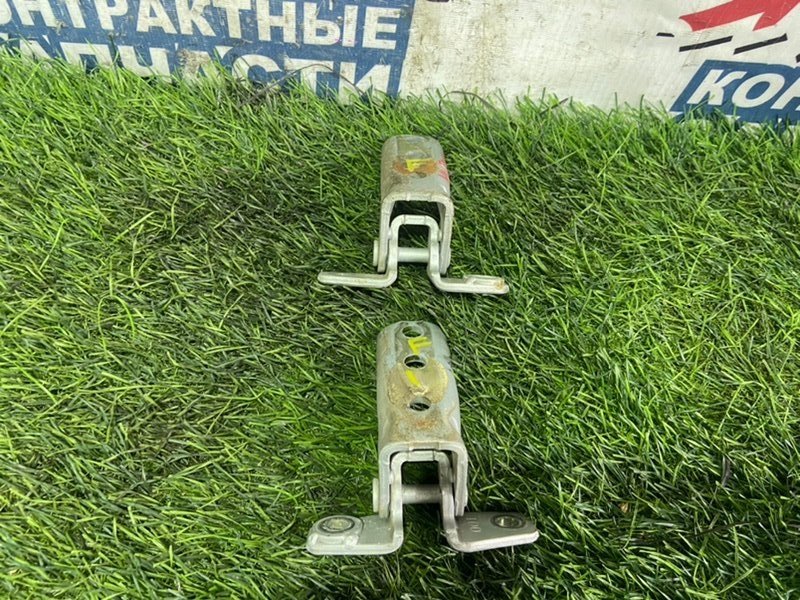 Петля двери MITSUBISHI PAJERO V65W 6G74 передняя (б/у)