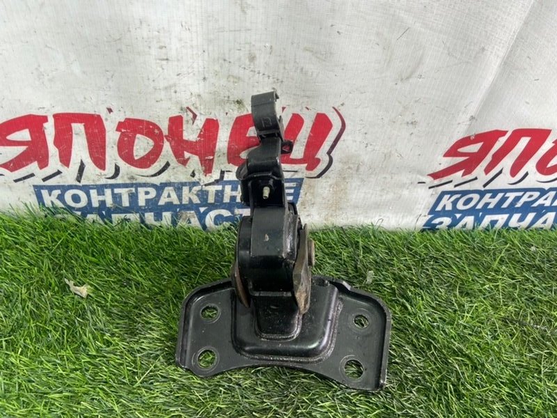 Подушка двигателя TOYOTA PRIUS ZVW30 2ZR-FXE левая (б/у)