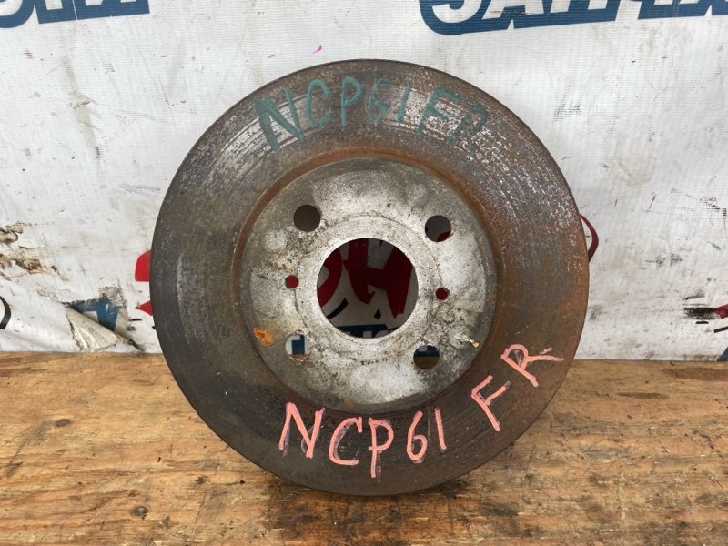 Тормозной диск TOYOTA IST NCP61 1NZ-FE передний правый (б/у)