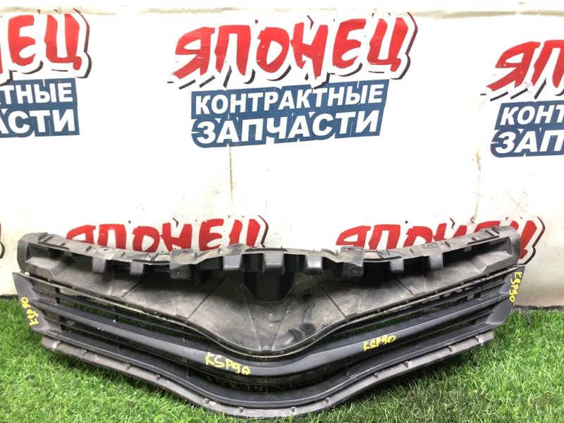 Решетка радиатора TOYOTA VITZ NCP130 1NR-FE (б/у)