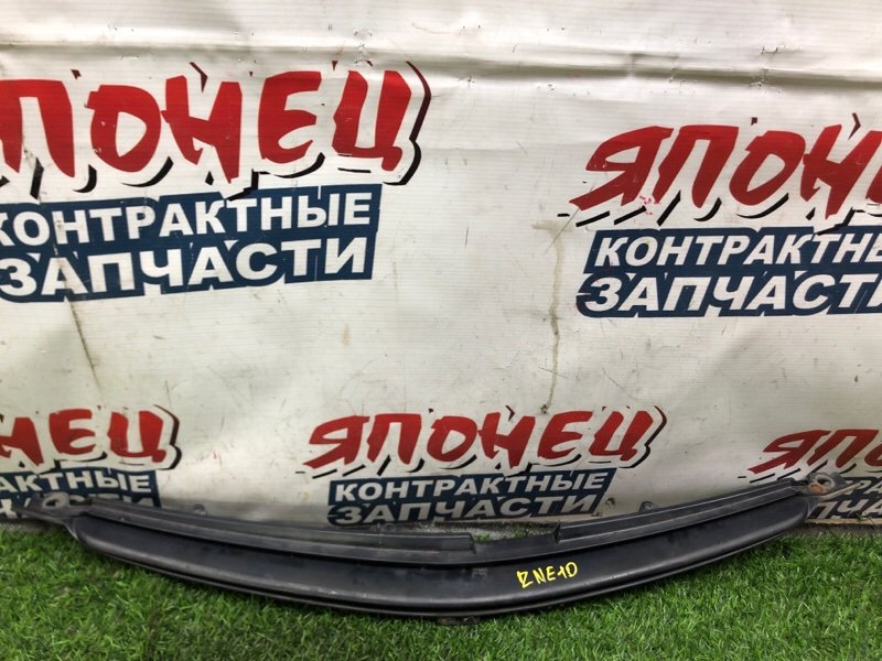 Решетка радиатора TOYOTA WISH ZNE10 1ZZ-FE 2006 (б/у)