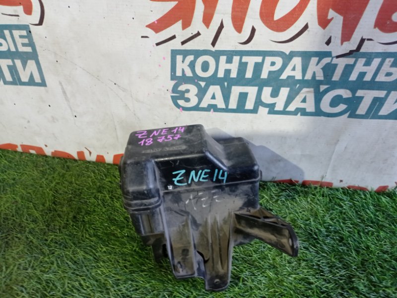 Блок предохранителей под капот TOYOTA WISH ZNE14 1ZZ-FE (б/у)