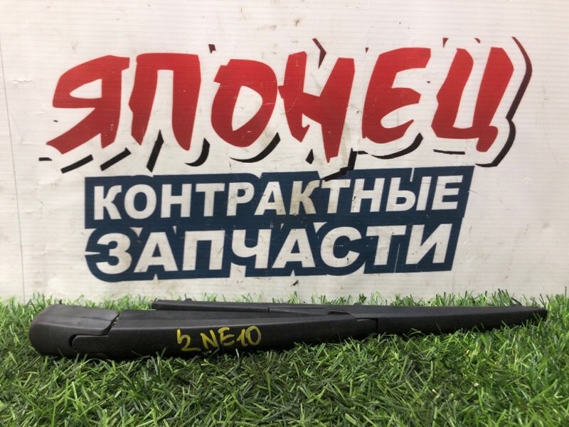 Дворник двери багажника TOYOTA WISH ZNE10 1ZZ-FE 2006 (б/у)
