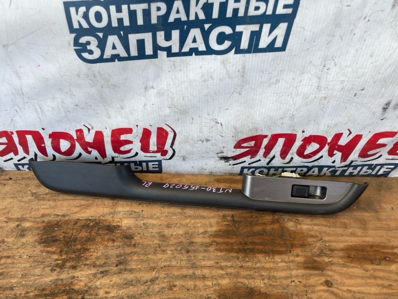 Кнопка стеклоподъемника NISSAN X-TRAIL NT30 QR20DE 2005 задняя левая (б/у)