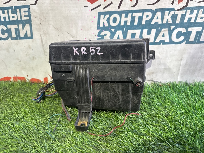 Блок предохранителей под капот TOYOTA TOWN ACE KR52 7K-E (б/у)