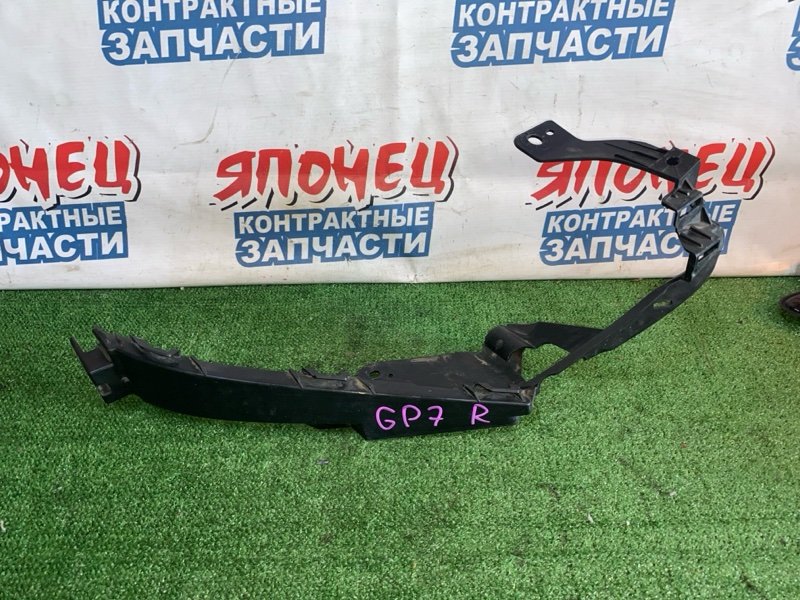 Планка под фару HONDA SHUTTLE GP7 LEB правая (б/у)