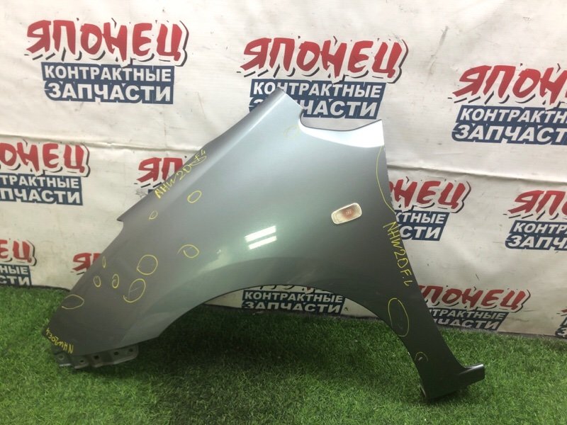 Крыло TOYOTA PRIUS NHW20 1NZ-FXE 2004 переднее левое (б/у)