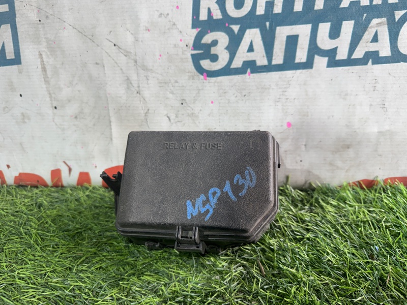 Блок предохранителей под капот TOYOTA VITZ NSP130 1NR-FE (б/у)