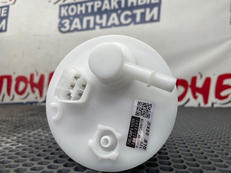 Крышка топливного насоса TOYOTA COROLLA  FIELDER NZE121 1NZ-FE 2002
