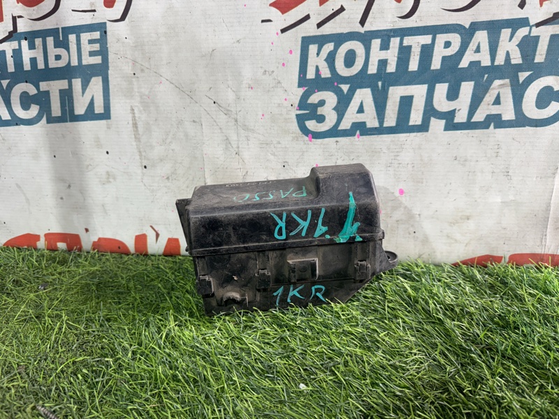 Блок предохранителей под капот TOYOTA PASSO KGC10 1KR-FE (б/у)