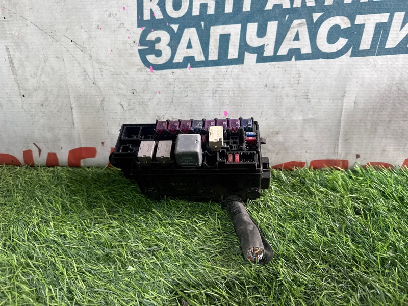 Блок предохранителей под капот TOYOTA PASSO KGC10 1KR-FE (б/у)