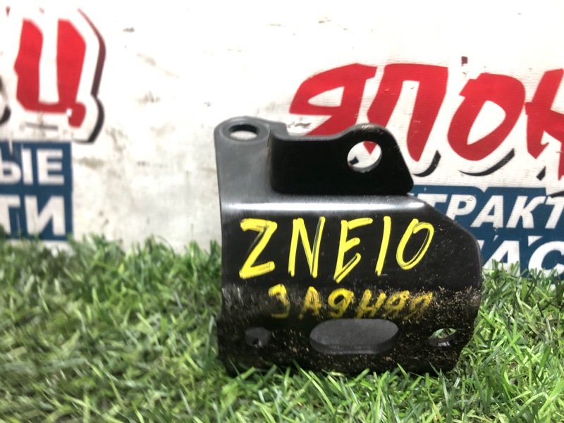 Кронштейн опоры двигателя TOYOTA WISH ZNE10 1ZZ-FE 2006 задний (б/у)