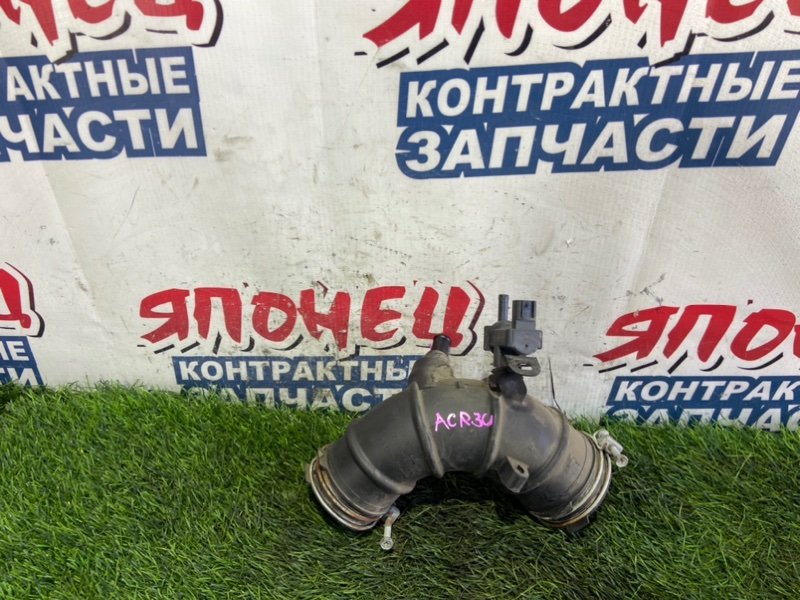 Патрубок воздушного фильтра TOYOTA ESTIMA ACR30 2AZ-FE (б/у)