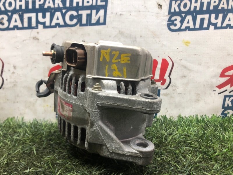 Генератор TOYOTA COROLLA  RUNX NZE121 1NZ-FE 2002 (б/у)