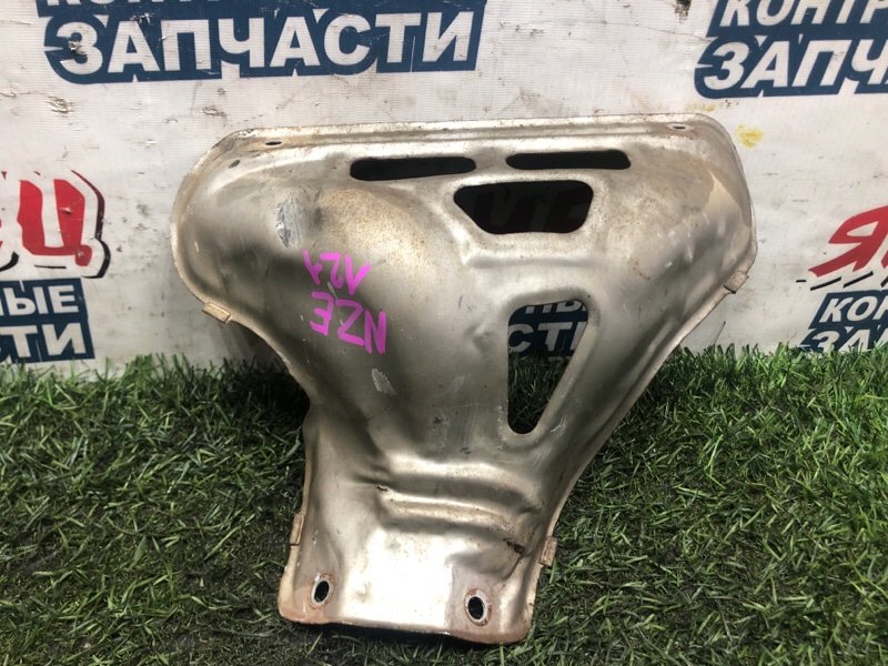 Защита выпускного коллектора TOYOTA COROLLA SPACIO NZE121 1NZ-FE 2001 (б/у)