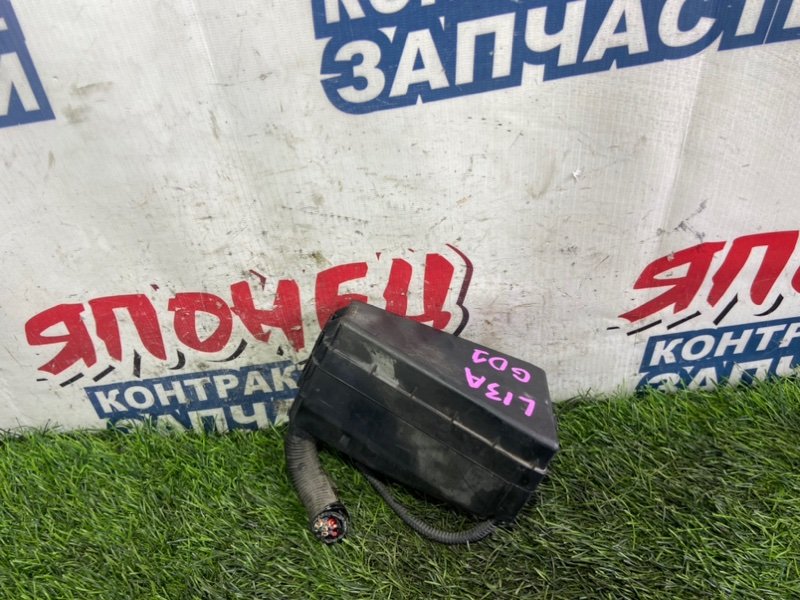 Блок предохранителей под капот HONDA FIT GD1 L13A (б/у)