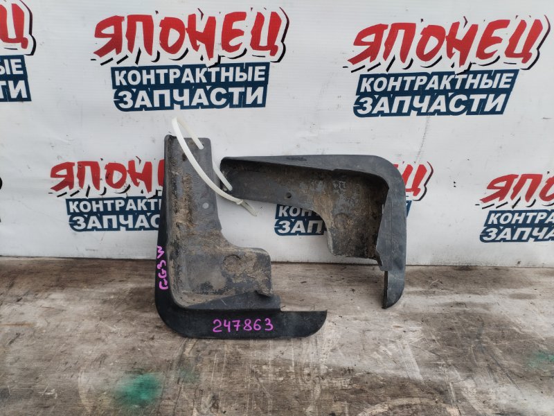 Брызговик MITSUBISHI OUTLANDER GG2W 4B11 передний (б/у)