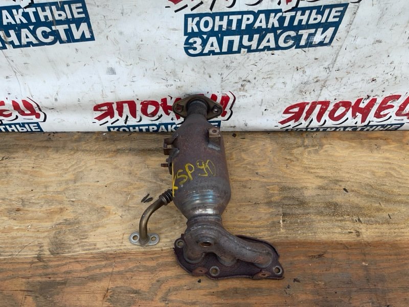 Коллектор выпускной TOYOTA VITZ KSP90 1KR-FE (б/у)
