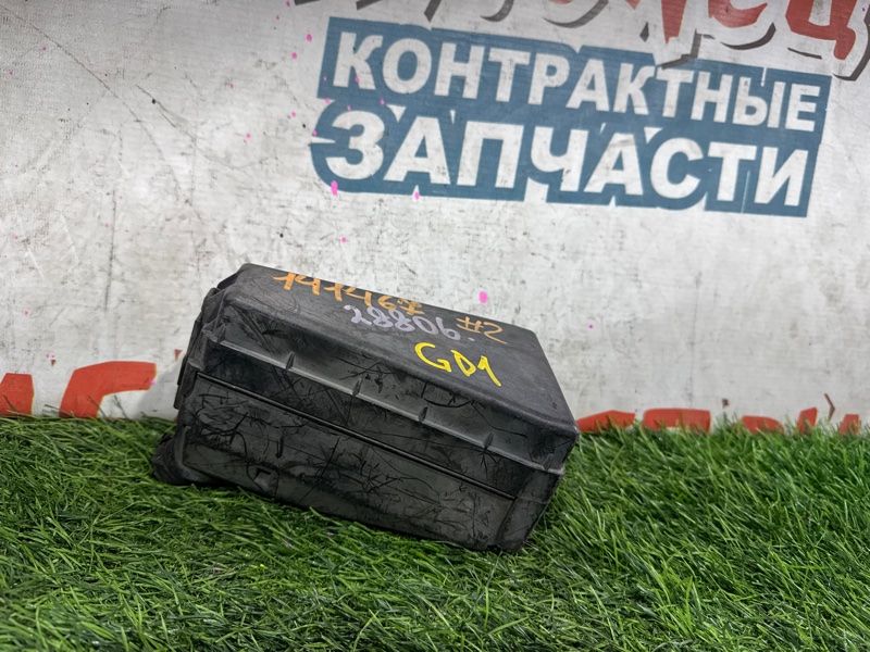 Блок предохранителей под капот HONDA FIT GD1 L13A (б/у)