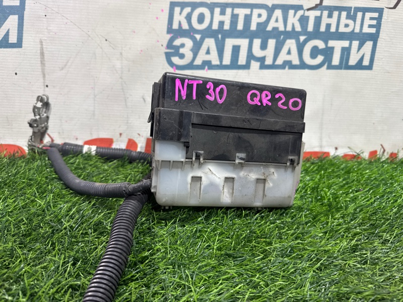 Блок предохранителей под капот NISSAN X-TRAIL NT30 QR20DE (б/у)