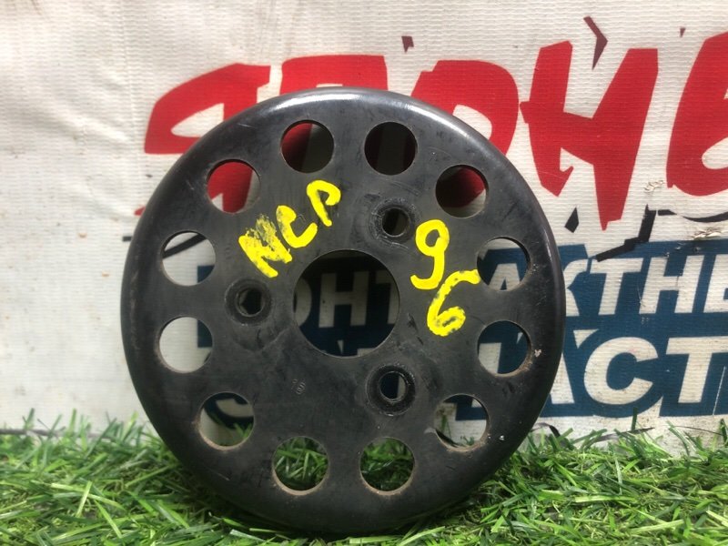 Шкив помпы TOYOTA BELTA NCP96 2NZ-FE 2005 (б/у)