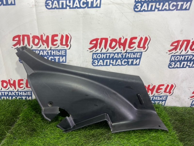 Обшивка багажника TOYOTA HARRIER MCU30 1MZ-FE правая (б/у)