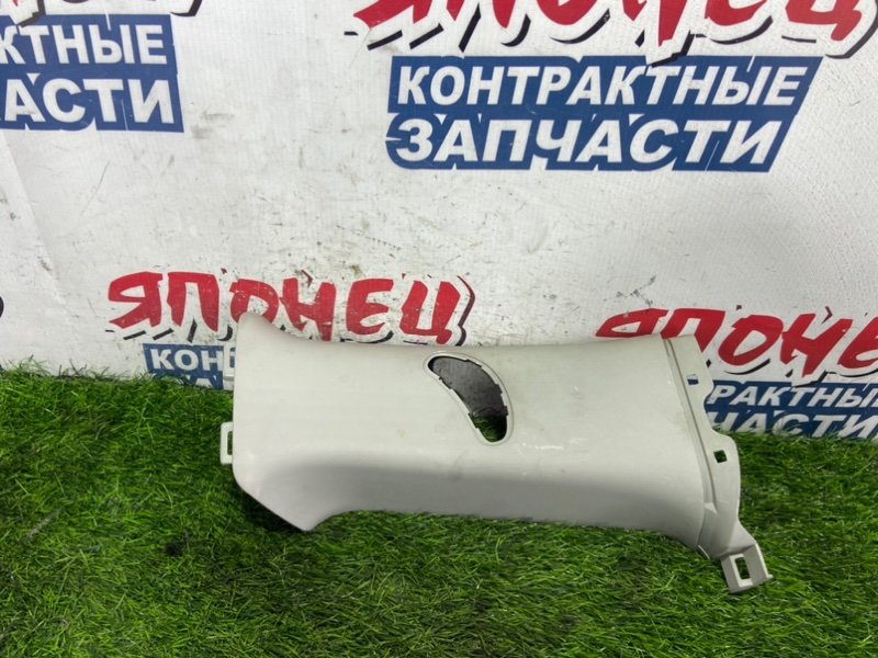Накладка на стойку кузова TOYOTA WISH ZNE10 1ZZ-FE задняя левая (б/у)