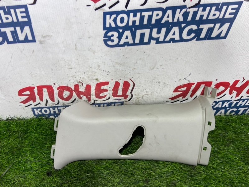 Обшивка стойки кузова TOYOTA WISH ZNE10 1ZZ-FE задняя правая (б/у)