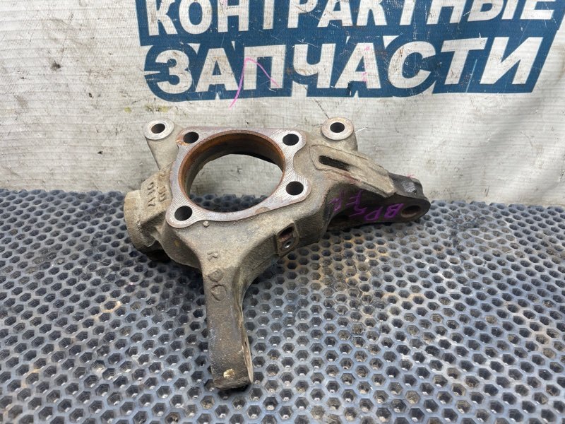 Цапфа SUBARU LEGACY BP5 EJ203 передняя правая (б/у)