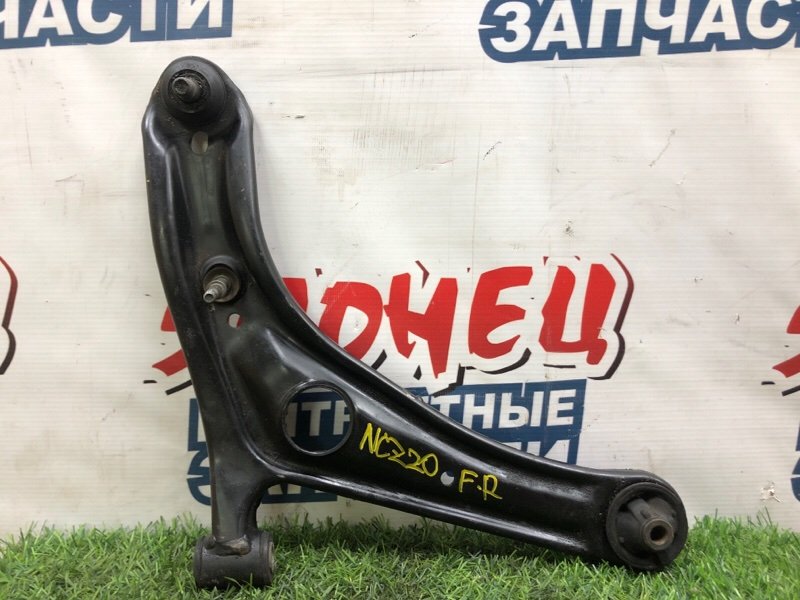 Рычаг нижний TOYOTA RAUM NCZ20 1NZ-FE 2006 передний правый (б/у)