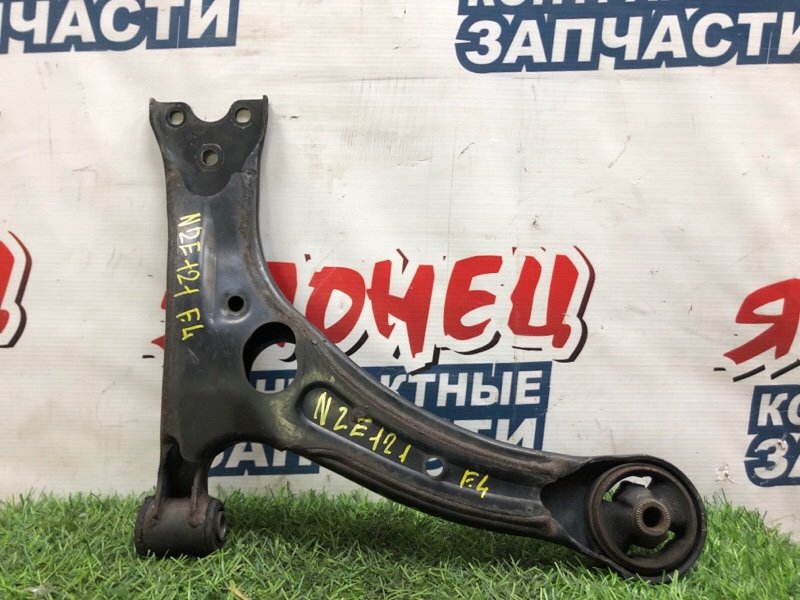 Рычаг нижний TOYOTA COROLLA  RUNX NZE121 1NZ-FE 2002 передний левый (б/у)