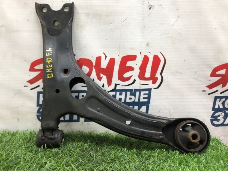 Рычаг нижний TOYOTA WISH ZNE10 1ZZ-FE 2006 передний левый (б/у)