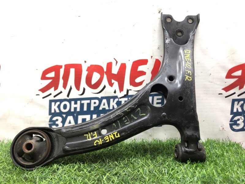 Рычаг нижний TOYOTA WISH ZNE10 1ZZ-FE 2006 передний правый (б/у)