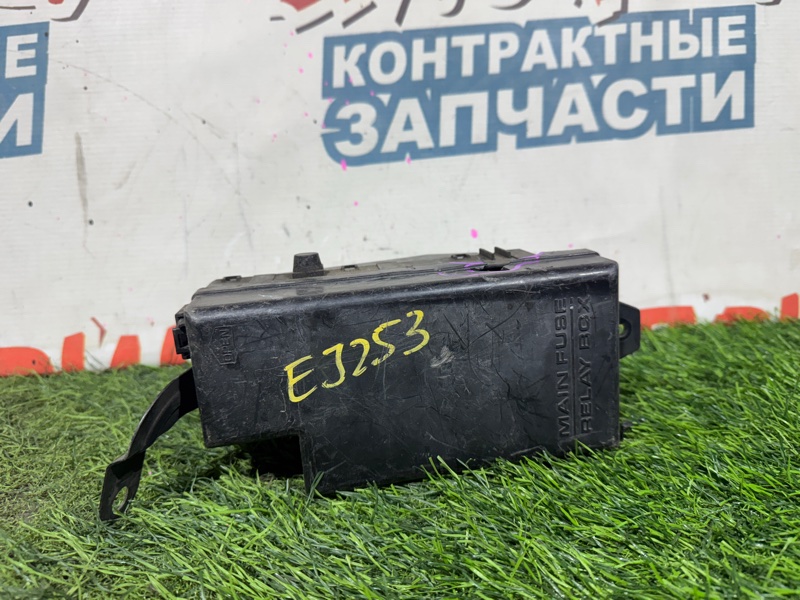 Блок предохранителей под капот SUBARU FORESTER SG5 EJ20 (б/у)