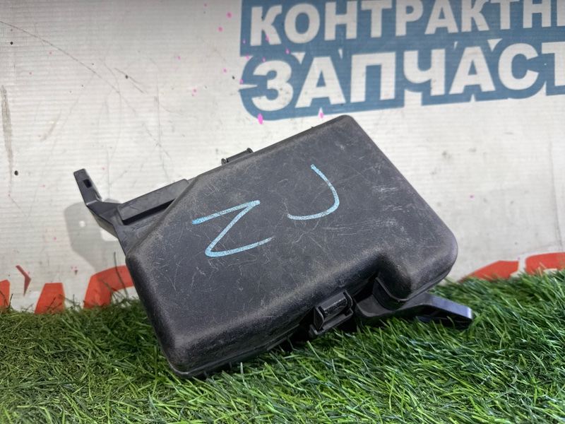 Блок предохранителей под капот MAZDA DEMIO DY3W ZJVE (б/у)
