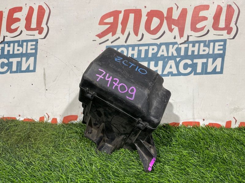 Блок предохранителей под капот TOYOTA OPA ZCT10 1ZZ-FE (б/у)