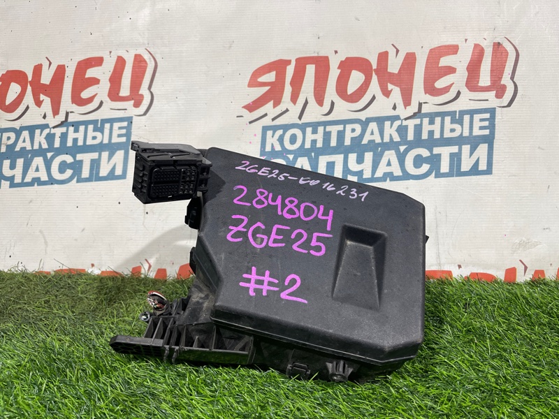 Блок предохранителей под капот TOYOTA WISH ZGE25 2ZR-FAE (б/у)