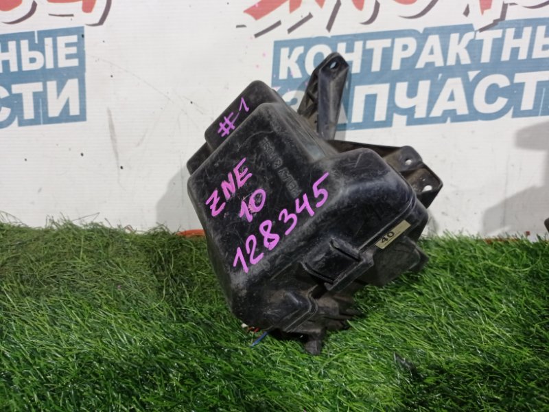 Блок предохранителей под капот TOYOTA WISH ZNE10 1ZZ-FE (б/у)