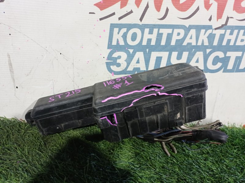 Блок предохранителей под капот TOYOTA CALDINA ST215 3S-GE (б/у)